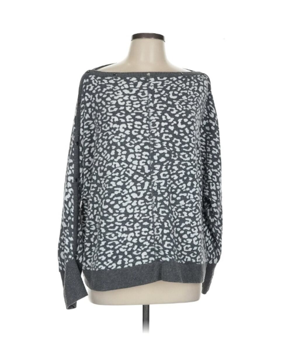 NEW Vince Camuto $69 Large Pullover sweater Olive Animal print Shoulder Snaps